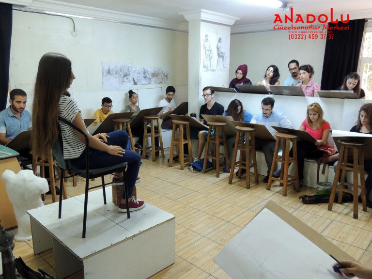 Anadolu Güzel Sanatlar Çizim Dersinde Eskişehir
